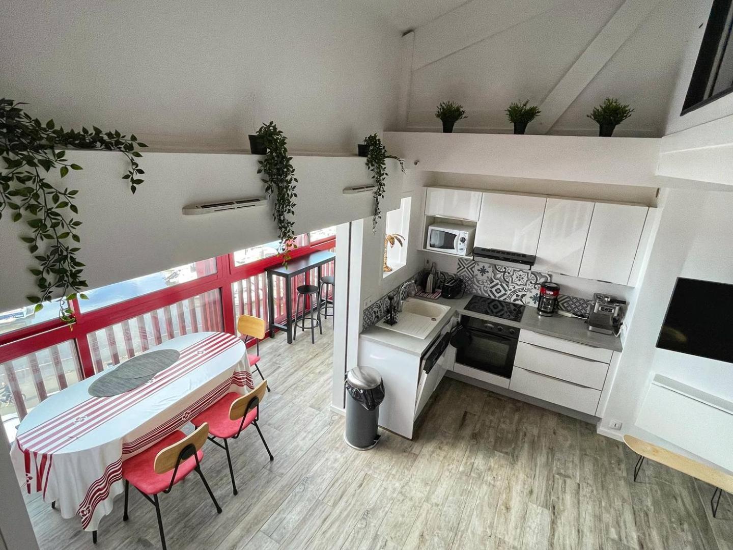 Port Sud - T3 En Duplex Avec Vue Panoramique Sur Le Port De Capbreton Lejlighed Eksteriør billede